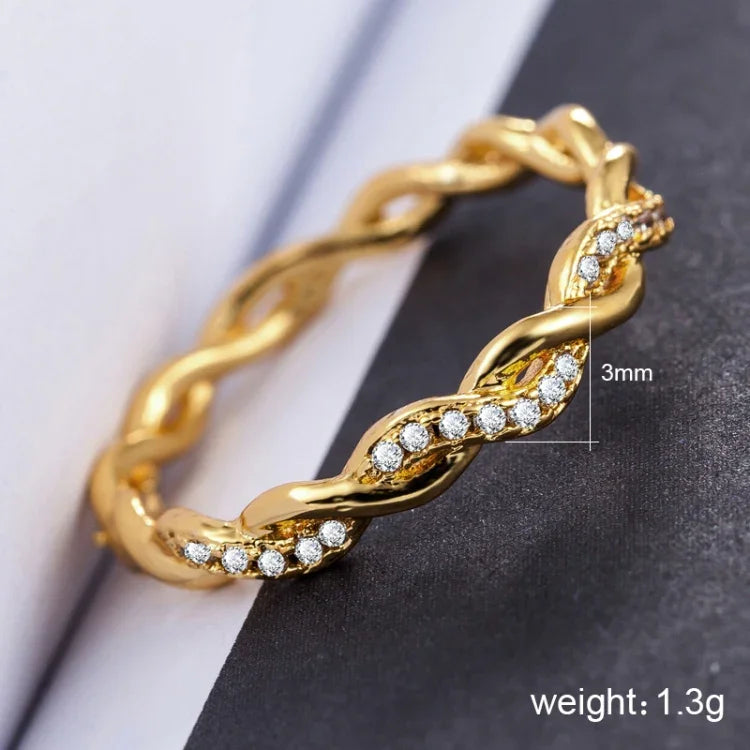 Schlichter, eleganter Damenring mit Strassbesatz und gedrehtem Design (US-Größe: 8), US-Größe: 8