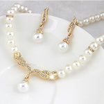 3-in-1 Brautschmuck-Set: Klassisches Perlenohrring-Halsketten-Set
