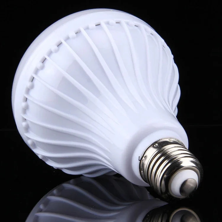 E27 Energiesparlampen mit Fernbedienung, AC 100-240V