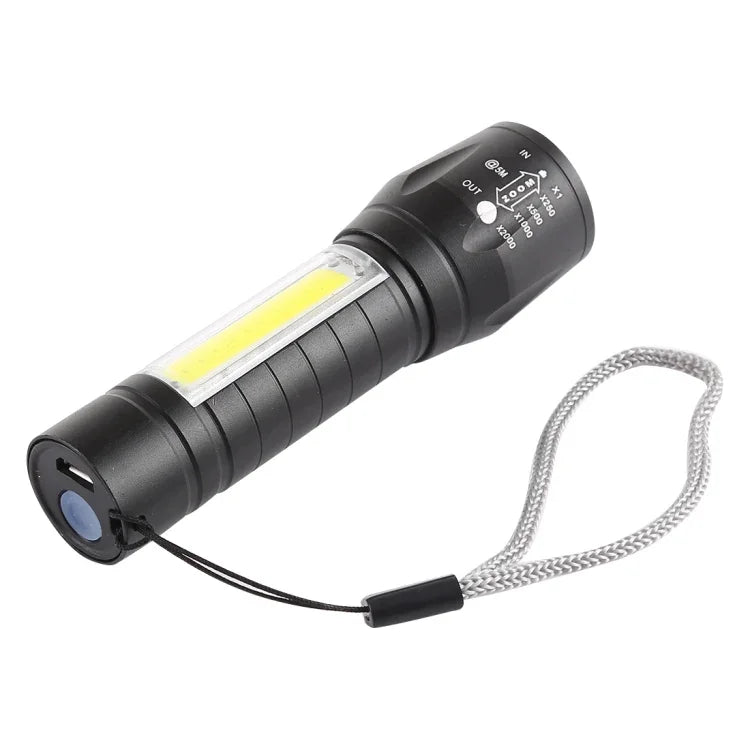 A2 USB-Ladefähige, wasserdichte Zoom-Taschenlampe mit XPE + COB, 3 Modi & Aufbewahrungsbox, A2