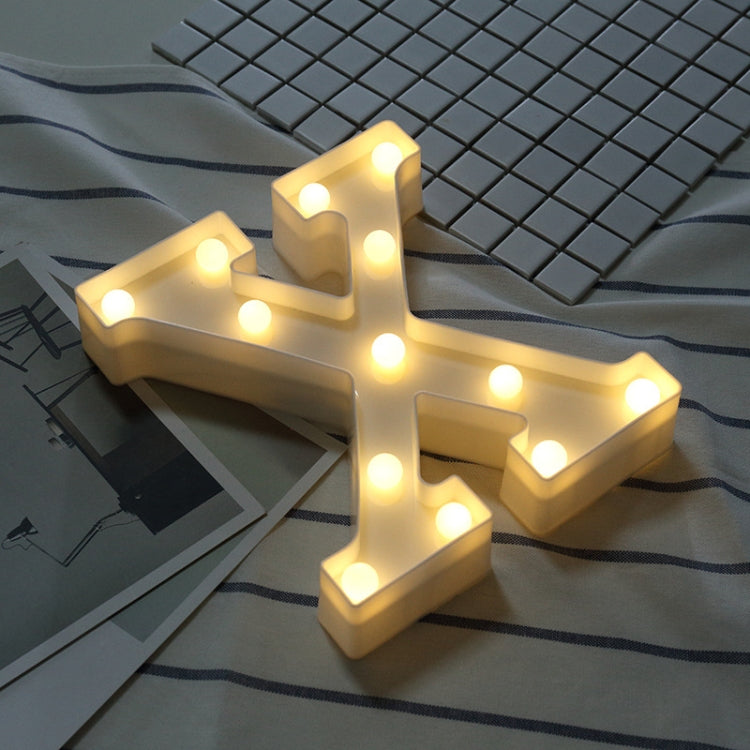 Trockenbatteriebetriebene Warmweiße Stehende Hängende LED Weihnachtsbeleuchtung, N, A, B, O, C, P, D, Q, E, R, F, G, T, U, I, V, W, J, X, K, L, M, Z