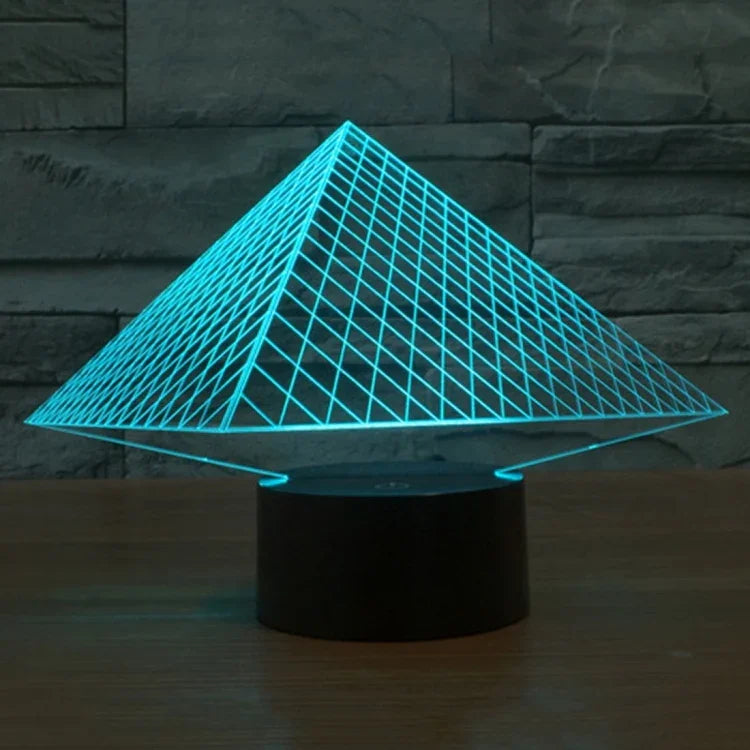 7 Farben Verfärbung Kreative Visuelle Stereo Lampe Tischlampe Nachtlicht, Pyramidenstil