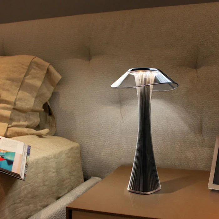 USB-ladbare LED-Schreibtischlampe für Studenten mit schmaler Taille und Augenschutz