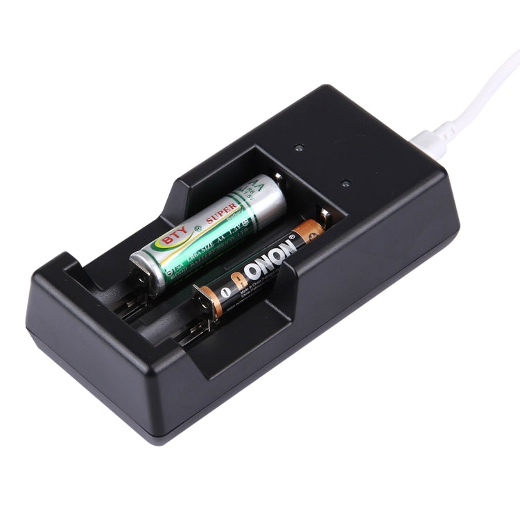 Universelles USB 1,2V / 3,7V wiederaufladbares Batterieladegerät, universal
