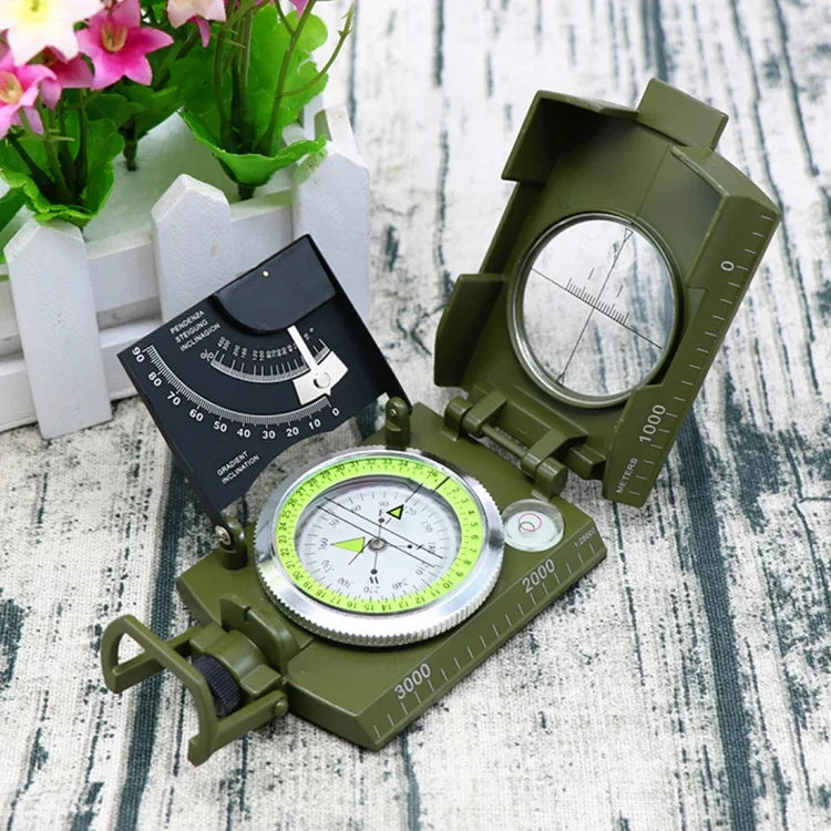 GoldGood K4074 Outdoor Multifunktions-Militärreise-Geologie-Taschen-Prismenkompass mit Leuchtanzeige, K4074