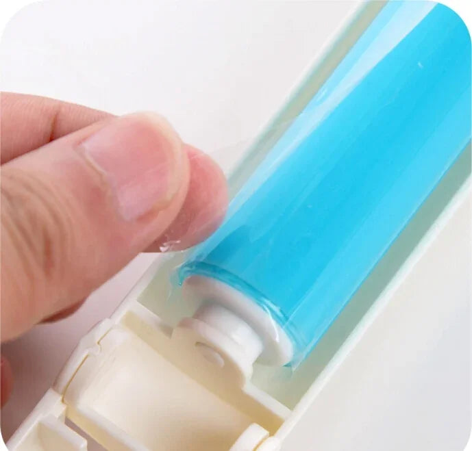 Tragbarer, abwaschbarer Mini-Haarentferner aus klebendem Silikon, Farbe zufällig, abwaschbar