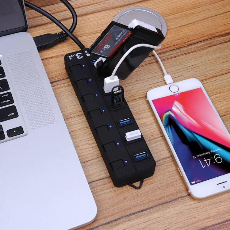 7-Port-USB-3.0-Hub mit einzelnen Schaltern für jeden Datenübertragungsport, 7 Ports (Schwarz)