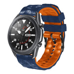 22 mm breites Silikonarmband mit Fußballmuster in zwei Farben, passend für Samsung Galaxy Watch3 (45 mm), Samsung Galaxy Watch (46 mm), Samsung Gear S3 Classic und Samsung Gear S3 Frontier.