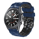 22 mm breites Silikonarmband mit Fußballmuster in zwei Farben, passend für Samsung Galaxy Watch3 (45 mm), Samsung Galaxy Watch (46 mm), Samsung Gear S3 Classic und Samsung Gear S3 Frontier.