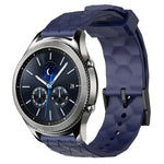 22 mm breites, einfarbiges Silikon-Uhrenarmband mit Fußballmuster, passend für Samsung Galaxy Watch3 (45 mm), Samsung Galaxy Watch (46 mm), Samsung Gear S3 Classic und Samsung Gear S3 Frontier.
