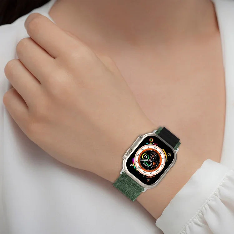 Zweifarbiges Nylon-Uhrenarmband, passend für Apple Watch Ultra (49 mm), Apple Watch Series 8 &amp; 7 (45 mm), SE 2 &amp; 6, SE, 5 &amp; 4 (44 mm) und Apple Watch Series 8 &amp; 7 (41 mm), SE 2 &amp; 6, SE, 5 &amp; 4 (40 mm).