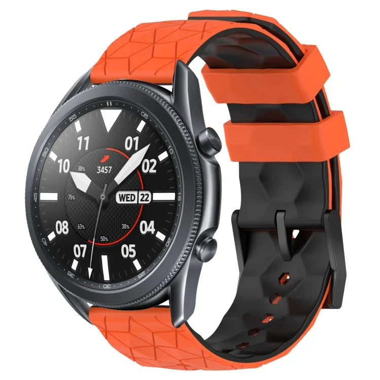 22 mm breites Silikonarmband mit Fußballmuster in zwei Farben, passend für Samsung Galaxy Watch3 (45 mm), Samsung Galaxy Watch (46 mm), Samsung Gear S3 Classic und Samsung Gear S3 Frontier.