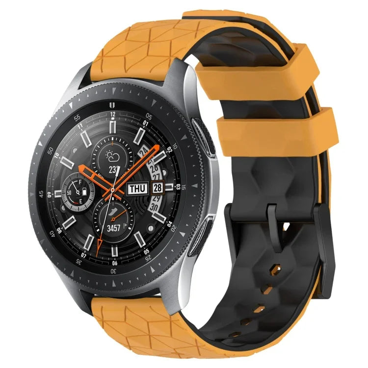 22 mm breites Silikonarmband mit Fußballmuster in zwei Farben, passend für Samsung Galaxy Watch3 (45 mm), Samsung Galaxy Watch (46 mm), Samsung Gear S3 Classic und Samsung Gear S3 Frontier.