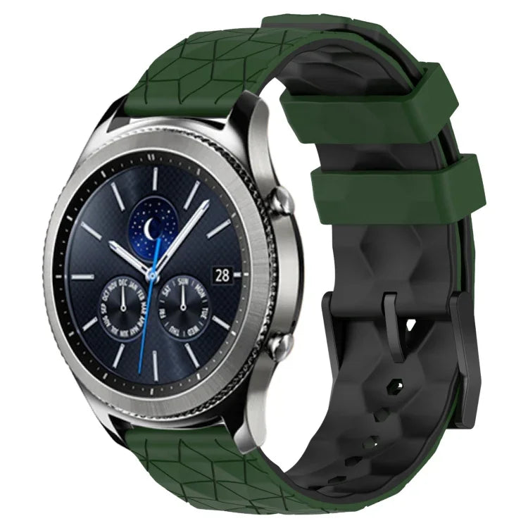 22 mm breites Silikonarmband mit Fußballmuster in zwei Farben, passend für Samsung Galaxy Watch3 (45 mm), Samsung Galaxy Watch (46 mm), Samsung Gear S3 Classic und Samsung Gear S3 Frontier.