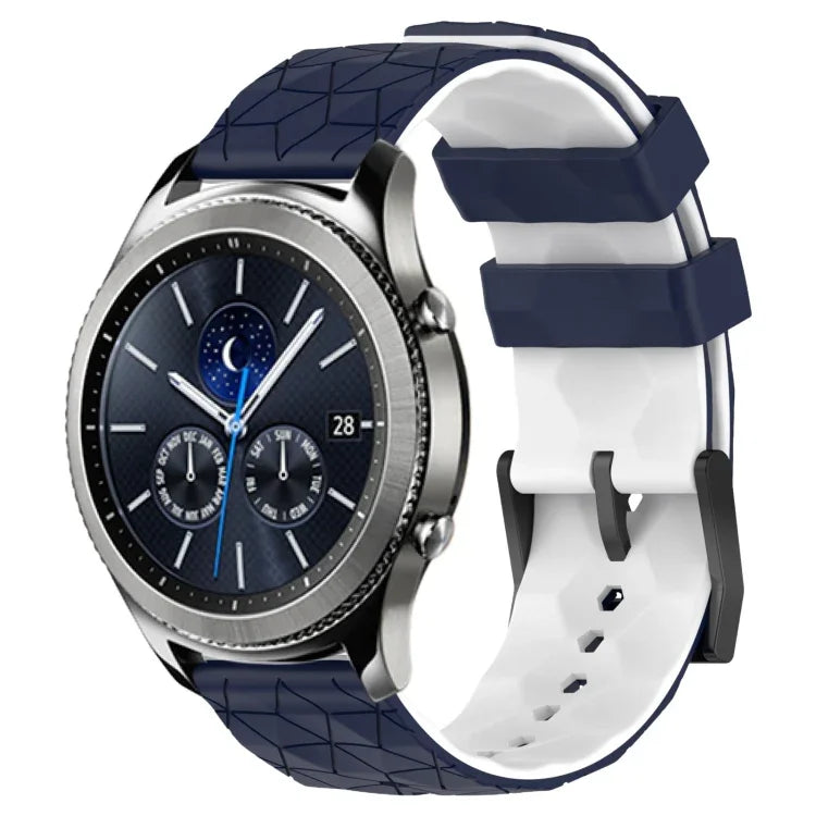 22 mm breites Silikonarmband mit Fußballmuster in zwei Farben, passend für Samsung Galaxy Watch3 (45 mm), Samsung Galaxy Watch (46 mm), Samsung Gear S3 Classic und Samsung Gear S3 Frontier.