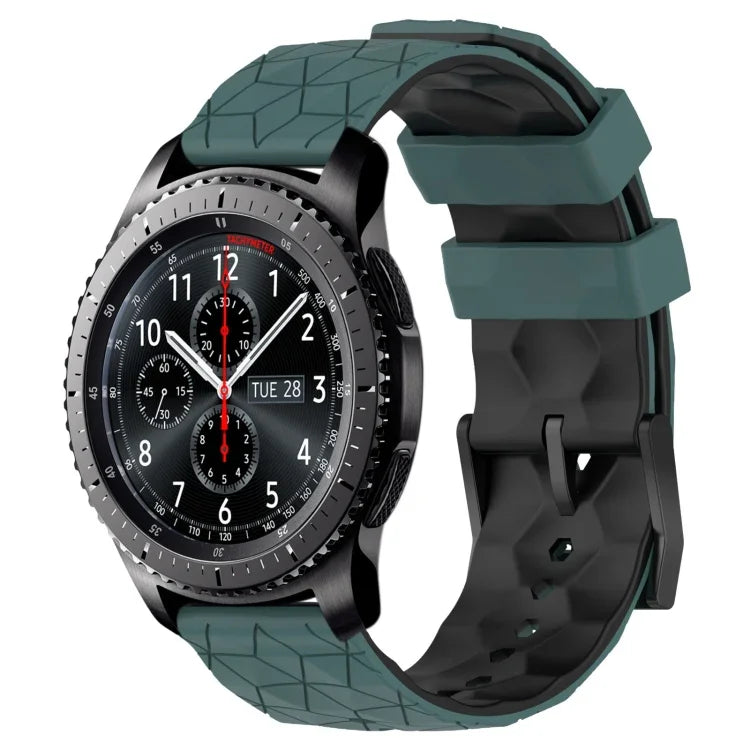 22 mm breites Silikonarmband mit Fußballmuster in zwei Farben, passend für Samsung Galaxy Watch3 (45 mm), Samsung Galaxy Watch (46 mm), Samsung Gear S3 Classic und Samsung Gear S3 Frontier.