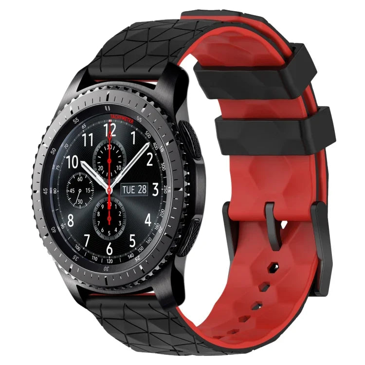 22 mm breites Silikonarmband mit Fußballmuster in zwei Farben, passend für Samsung Galaxy Watch3 (45 mm), Samsung Galaxy Watch (46 mm), Samsung Gear S3 Classic und Samsung Gear S3 Frontier.