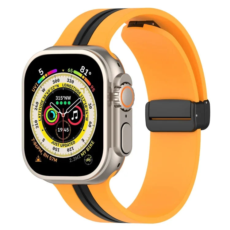 Zweifarbiges Silikonarmband mit Magnetverschluss, passend für Apple Watch Ultra (49 mm), Apple Watch Series 8 &amp; 7 (45 mm) und Apple Watch Series 8 &amp; 7 (41 mm).
