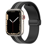 Zweifarbiges Silikonarmband mit Magnetverschluss, passend für Apple Watch Ultra (49 mm), Apple Watch Series 8 &amp; 7 (45 mm) und Apple Watch Series 8 &amp; 7 (41 mm).