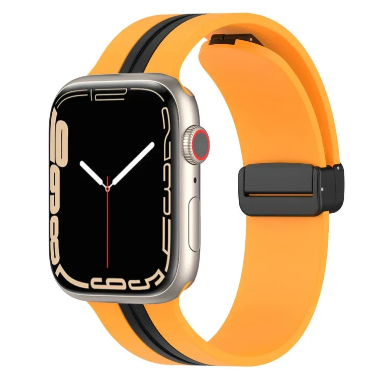 Zweifarbiges Silikonarmband mit Magnetverschluss, passend für Apple Watch Ultra (49 mm), Apple Watch Series 8 &amp; 7 (45 mm) und Apple Watch Series 8 &amp; 7 (41 mm).