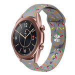 Sportliches Silikonarmband mit Regenbogenpunkten und Dornschließe, passend für Samsung Galaxy Watch 4 (40 mm/44 mm) und Samsung Galaxy Watch 4 Classic (42 mm/46 mm).
