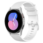 20mm silicone watch band for Samsung Galaxy Watch 5 in white, showcasing its design and comfort features.