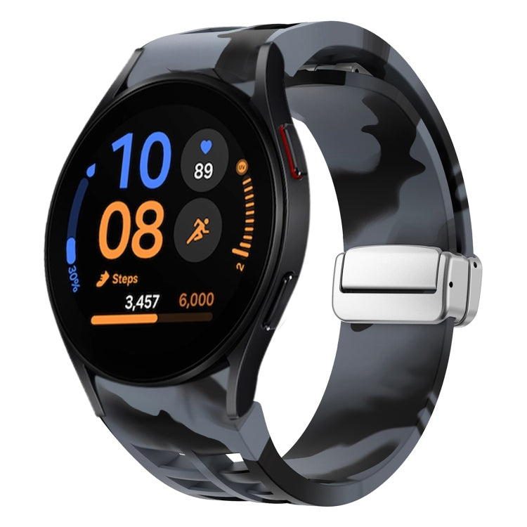 Richard Magnetisches faltbares silbernes Schnallen-Silikon-Uhrenarmband, für Samsung Galaxy Watch FE 40mm, für Sansung Galaxy Watch 5 Pro Golf Edition, für Samsung Galaxy Watch 5 Golf Edition