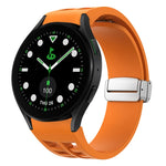 Richard Magnetisches faltbares silbernes Schnallen-Silikon-Uhrenarmband, für Samsung Galaxy Watch FE 40mm, für Sansung Galaxy Watch 5 Pro Golf Edition, für Samsung Galaxy Watch 5 Golf Edition