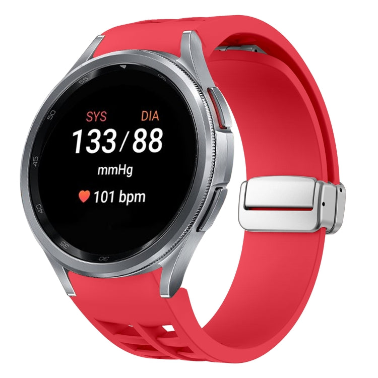 Richard Magnetisches faltbares silbernes Schnallen-Silikon-Uhrenarmband, für Sansung Galaxy Watch 5 Pro 45mm, für Samsung Galaxy Watch 7 40 / 44mm, für Samsung Galaxy Watch 6 Classic 43 / 47mm
