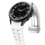 Richard Magnetisches faltbares silbernes Schnallen-Silikon-Uhrenarmband, für Samsung Galaxy Watch 6 40 / 44mm, für Samsung Galaxy Watch 5 40 / 44mm, für Samsung Galaxy Watch 4 40 / 44mm
