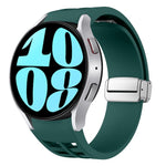 Richard Magnetisches faltbares silbernes Schnallen-Silikon-Uhrenarmband, für Samsung Galaxy Watch 6 40 / 44mm, für Samsung Galaxy Watch 5 40 / 44mm, für Samsung Galaxy Watch 4 40 / 44mm