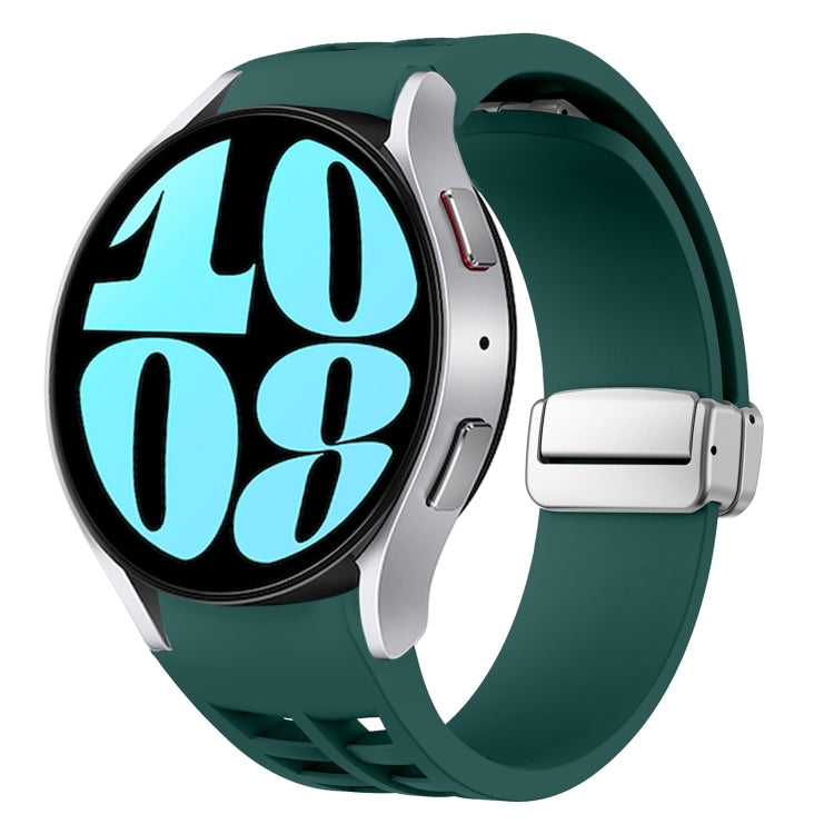 Richard Magnetisches faltbares silbernes Schnallen-Silikon-Uhrenarmband, für Samsung Galaxy Watch 6 40 / 44mm, für Samsung Galaxy Watch 5 40 / 44mm, für Samsung Galaxy Watch 4 40 / 44mm