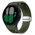 Richard Magnetisches faltbares silbernes Schnallen-Silikon-Uhrenarmband, für Samsung Galaxy Watch 6 40 / 44mm, für Samsung Galaxy Watch 5 40 / 44mm, für Samsung Galaxy Watch 4 40 / 44mm