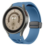 Richard magnetisches faltbares schwarzes Schnallensilikon-Uhrenarmband, für Samsung Galaxy Watch 5 40 / 44mm, für Samsung Galaxy Watch 5 Pro 45mm, für Samsung Galaxy Watch 4 40 / 44mm
