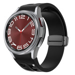Richard magnetisches faltbares schwarzes Schnallensilikon-Uhrenarmband, für Samsung Galaxy Watch FE 40mm, für Samsung Galaxy Watch 7 40 / 44mm, für Samsung Galaxy Watch 6 Classic 43 / 47mm