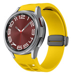 Richard magnetisches faltbares schwarzes Schnallensilikon-Uhrenarmband, für Samsung Galaxy Watch FE 40mm, für Samsung Galaxy Watch 7 40 / 44mm, für Samsung Galaxy Watch 6 Classic 43 / 47mm