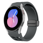 Richard magnetisches faltbares schwarzes Schnallensilikon-Uhrenarmband, für Samsung Galaxy Watch 5 40 / 44mm, für Samsung Galaxy Watch 5 Pro 45mm, für Samsung Galaxy Watch 4 40 / 44mm