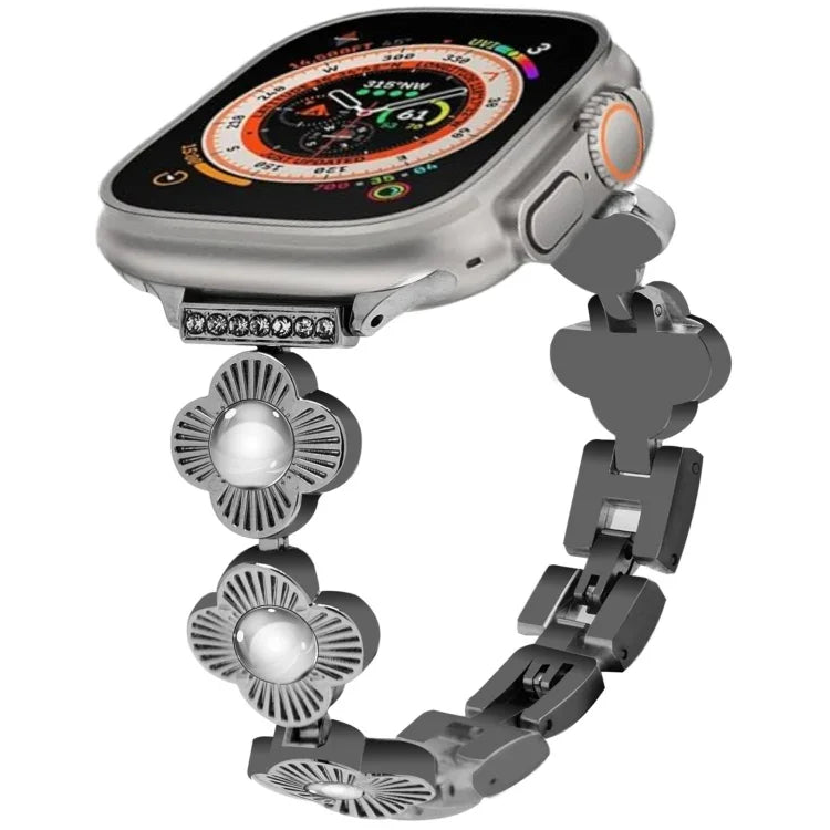 Metallarmband mit vierblättrigem Kleeblatt und Schnellverschluss, passend für Apple Watch SE 2023 (44 mm), Apple Watch SE 2023 (40 mm), Apple Watch Ultra 2 (49 mm), Apple Watch Series 9 (45 mm), Apple Watch Series 9 (41 mm), Apple Watch Ultra 49 mm ...