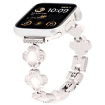Metallarmband mit vierblättrigem Kleeblatt und Schnellverschluss, passend für Apple Watch SE 2023 (44 mm), Apple Watch SE 2023 (40 mm), Apple Watch Ultra 2 (49 mm), Apple Watch Series 9 (45 mm), Apple Watch Series 9 (41 mm), Apple Watch Ultra 49 mm ...