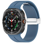 Für Samsung Galaxy Watch Ultra 47 mm / Ultra 2025 Groove Magnetisches Faltarmband mit silberner Schnalle aus Silikon