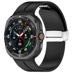 Für Samsung Galaxy Watch Ultra 47 mm / Ultra 2025 Groove Magnetisches Faltarmband mit silberner Schnalle aus Silikon