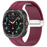 Für Samsung Galaxy Watch Ultra 47 mm / Ultra 2025 Groove Magnetisches Faltarmband mit silberner Schnalle aus Silikon