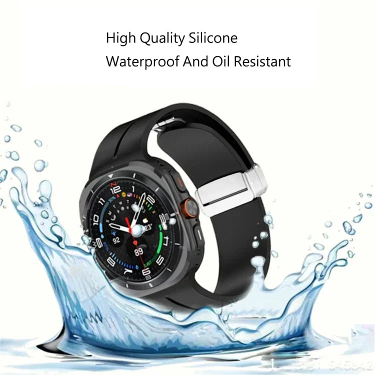 Für Samsung Galaxy Watch Ultra 47 mm / Ultra 2025 Groove Magnetisches Faltarmband mit silberner Schnalle aus Silikon