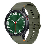 Wellenmuster genähtes Silikon-Uhrenarmband, für Samsung Galaxy Watch 7 40 / 44mm, für Samsung Galaxy Watch 6 Classic, für Samsung Galaxy Watch 6 40 / 44mm, für Samsung Galaxy Watch 5 40 / 44mm