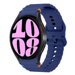 Wellenmuster genähtes Silikon-Uhrenarmband, für Samsung Galaxy Watch 7 40 / 44mm, für Samsung Galaxy Watch 6 Classic, für Samsung Galaxy Watch 6 40 / 44mm, für Samsung Galaxy Watch 5 40 / 44mm