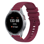 Gewelltes gepunktetes genähtes 20mm Silikon-Uhrenarmband, für Samsung Galaxy Watch FE 40mm, für Samsung Galaxy Watch 7 40 / 44mm, für Samsung Galaxy Watch 6 Classic 43 / 47mm, für Samsung Galaxy Watch 6 40 / 44mm