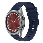Gewelltes gepunktetes genähtes 20mm Silikon-Uhrenarmband, für Samsung Galaxy Watch FE 40mm, für Samsung Galaxy Watch 7 40 / 44mm, für Samsung Galaxy Watch 6 Classic 43 / 47mm, für Samsung Galaxy Watch 6 40 / 44mm