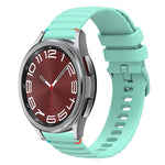 Gewelltes gepunktetes genähtes 20mm Silikon-Uhrenarmband, für Samsung Galaxy Watch FE 40mm, für Samsung Galaxy Watch 7 40 / 44mm, für Samsung Galaxy Watch 6 Classic 43 / 47mm, für Samsung Galaxy Watch 6 40 / 44mm