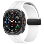 Silikonarmband im Groove-Stil mit Magnetverschluss für Samsung Galaxy Watch Ultra 47 mm