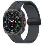 Silikonarmband im Groove-Stil mit Magnetverschluss für Samsung Galaxy Watch Ultra 47 mm